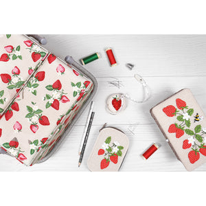 HobbyGift Sewing Box (S): Wicker Basket with Appliqué Design: Natural Strawberries